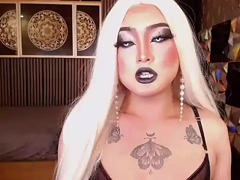 SeductiveJilianTS online show from 12, 4, 2026