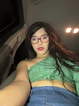 Snapshot of dani_bela chatting on 27, 5, 2026 dani bela online show from 27, 5, 2026
