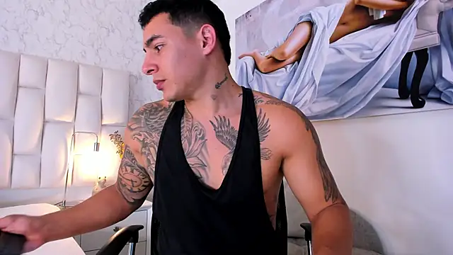 Snapshot of MassimoCo_ chatting on 12, 5, 2026 MassimoCo online show from 12, 5, 2026