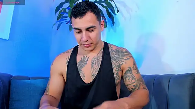 Snapshot of MassimoCo_ chatting on 2, 5, 2026 MassimoCo online show from 2, 5, 2026