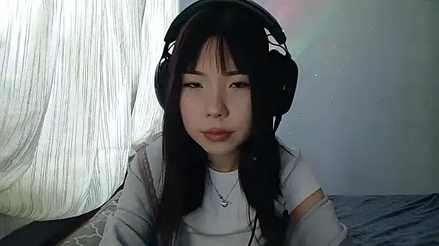 AprilOnilll online show from 16, 1, 2026