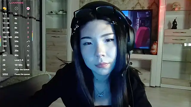 AprilOnilll online show from 22, 2, 2026