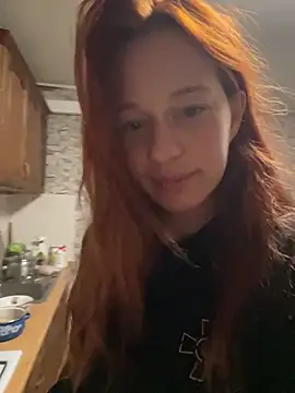 Lily Viola online show from 15, 2, 2026