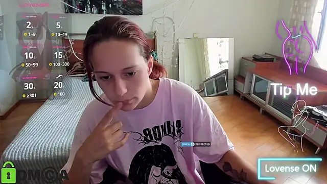 Lily Viola online show from 14, 7, 2026