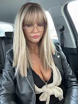 NaughtyNinky online show from 11, 4, 2026