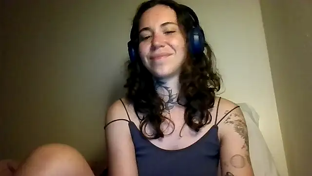 Dirty Pink online show from 2, 3, 2026