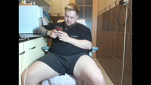 Snapshot of ashtondel chatting on 5, 5, 2026 ashtondel online show from 5, 5, 2026
