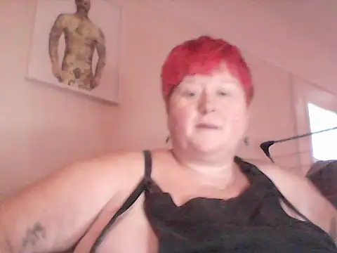BustyRedxx online show from 3, 6, 2026