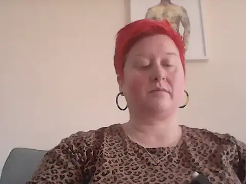 BustyRedxx online show from 13, 3, 2026