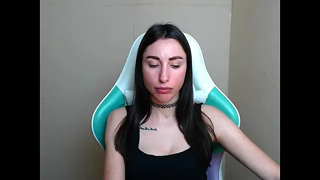 cammila horn online show from 13, 3, 2026