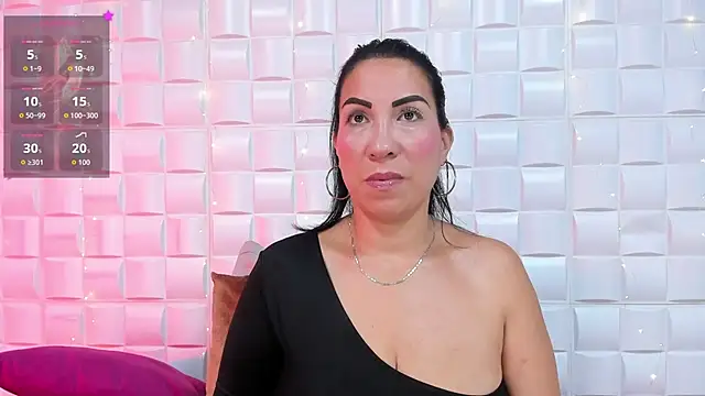Snapshot of AmberJoyMilf chatting on 4, 6, 2026 AmberJoyMilf online show from 4, 6, 2026