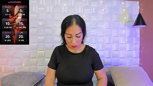 AmberJoyMilf online show from 8, 4, 2026