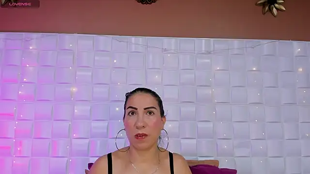 Snapshot of AmberJoyMilf chatting on 30, 5, 2026 AmberJoyMilf online show from 30, 5, 2026