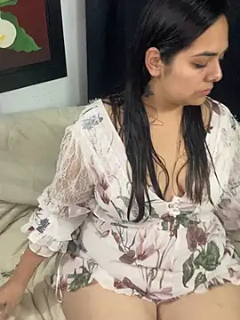 Bigbooty sex online show from 13, 1, 2026