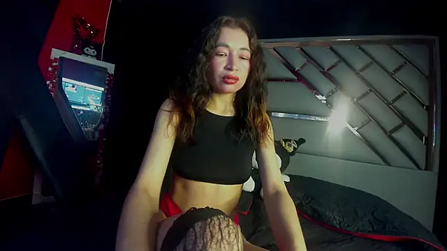 Clarita Hill online show from 9, 3, 2026