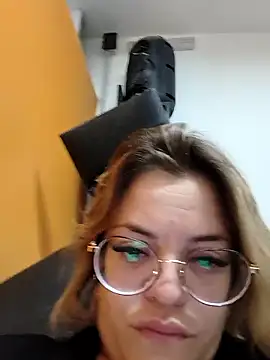 Snapshot of gisequeen chatting on 16, 1, 2026 gisequeen online show from 16, 1, 2026