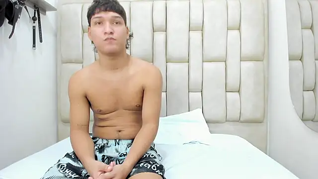 LuxuryHeat online show from 3, 2, 2026