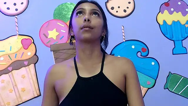 skinnysexzara18 online show from 23, 2, 2026