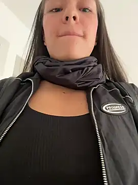 TaylorrHill online show from 1, 4, 2026