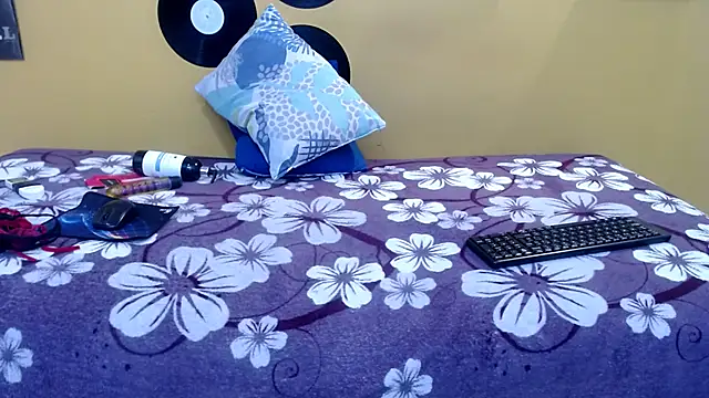 marcelasweet457 online show from 4, 4, 2026