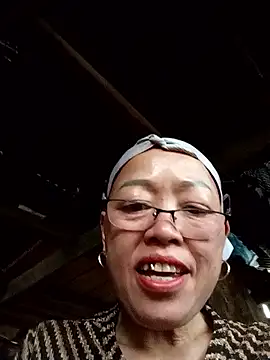 Agnes-baby online show from 28, 2, 2026