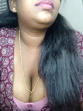 Milky Julia online show from 19, 3, 2026