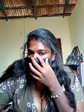 Milky Julia online show from 20, 2, 2026