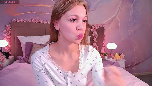 ScarletMarney online show from 9, 2, 2026