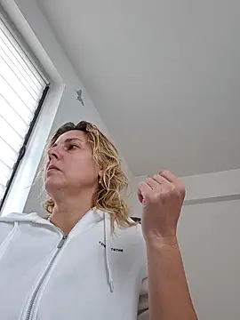 Amelia9798 online show from 23, 2, 2026