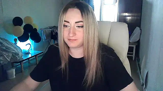 FoxyAnn12 online show from 15, 6, 2026