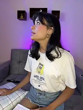 Iam Lyan  online show from 3, 4, 2026