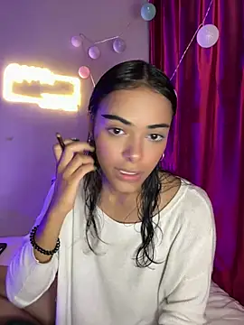 Iam Lyan  online show from 8, 3, 2026