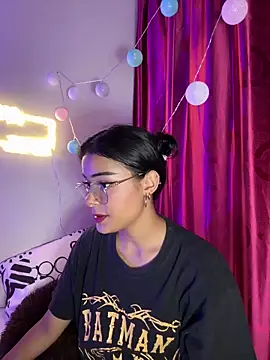 Iam Lyan  online show from 5, 3, 2026