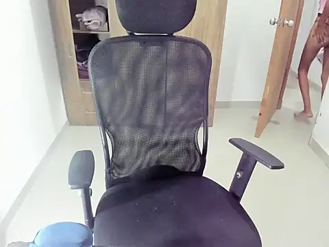 saskya13 online show from 10, 1, 2026