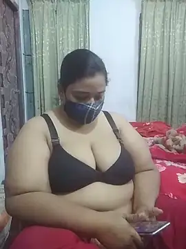 momo loves online show from 7, 3, 2026