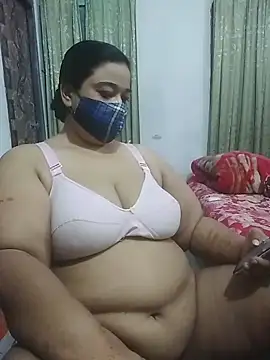 momo loves online show from 1, 4, 2026