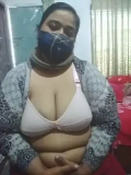 momo loves online show from 2, 2, 2026