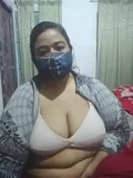 momo loves online show from 16, 2, 2026