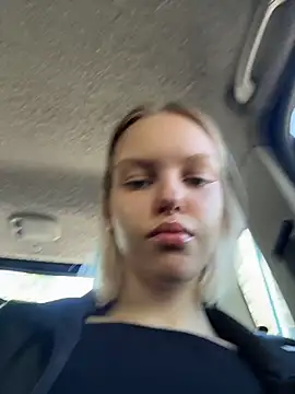 Snapshot of AshleyMur chatting on 3, 6, 2026 AshleyMur online show from 3, 6, 2026