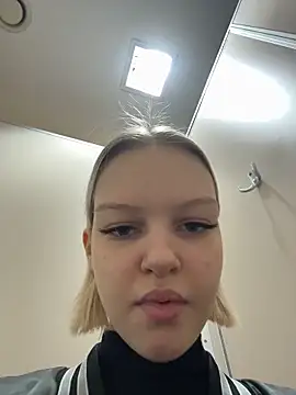 AshleyMur online show from 14, 4, 2026