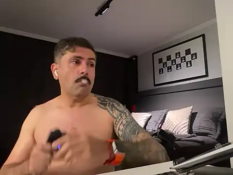 LukasMackenna online show from 25, 3, 2026