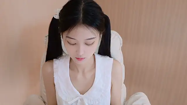 Snapshot of iiiiiiiiiu chatting on 9, 4, 2026 iiiiiiiiiu online show from 9, 4, 2026