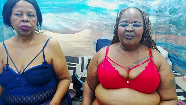 Snapshot of SEXY_MATURExx chatting on 14, 6, 2026 SEXY MATURExx online show from 14, 6, 2026