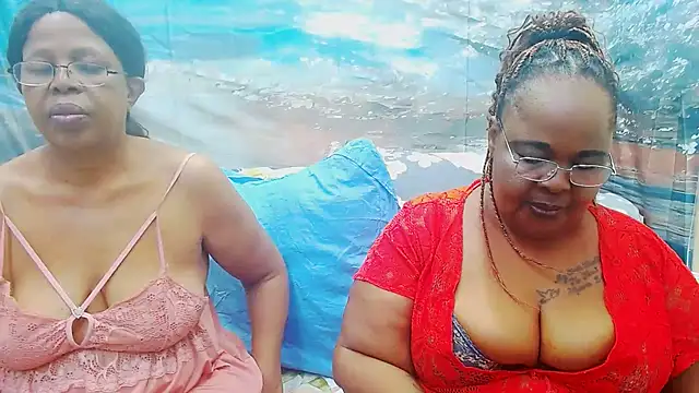 Snapshot of SEXY_MATURExx chatting on 6, 7, 2026 SEXY MATURExx online show from 6, 7, 2026
