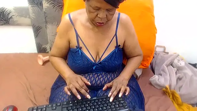 SEXY MATURExx online show from 20, 3, 2026