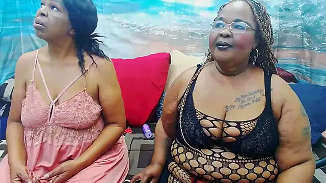 Snapshot of SEXY_MATURExx chatting on 20, 6, 2026 SEXY MATURExx online show from 20, 6, 2026