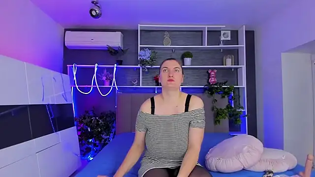 StephieRousee online show from 1, 4, 2026