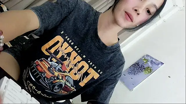 SweetcockAsian online show from 25, 3, 2026