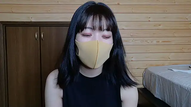 minami room online show from 26, 6, 2026
