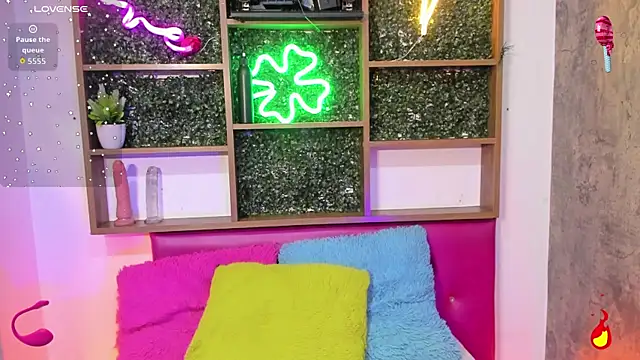 Hiddenhotcake online show from 5, 1, 2026